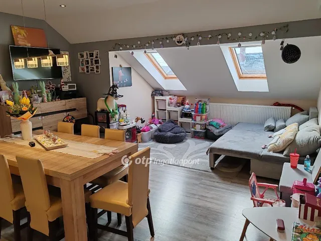 Eladó ház Gyenesdiás 294 nm