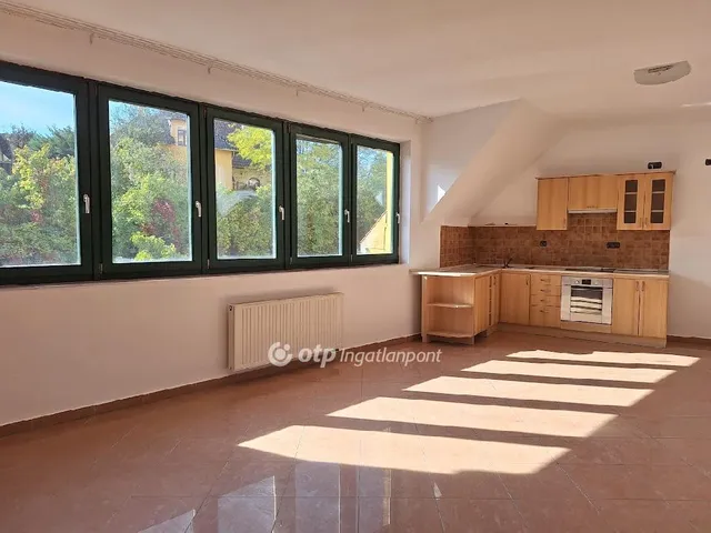 Eladó lakás Veszprém 105 nm