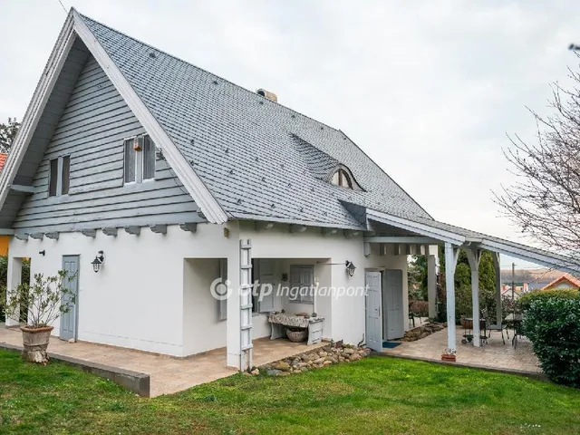 Eladó ház Paloznak 140 nm