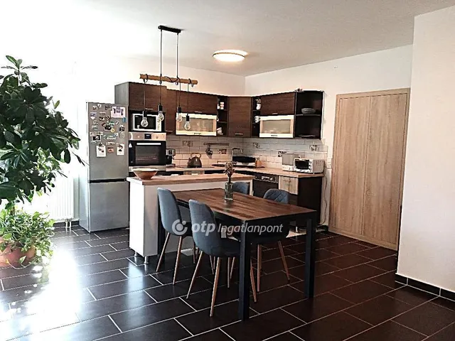 Eladó lakás Veszprém 91 nm