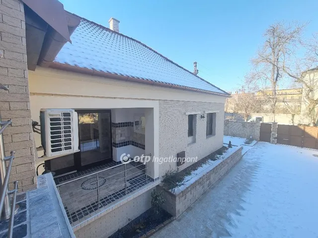 Eladó ház Pápa 185 nm