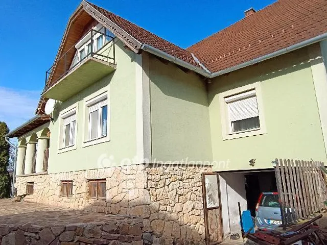 Eladó ház Monostorapáti 237 nm