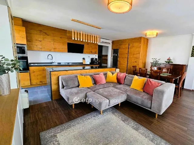 Eladó lakás Balatonfüred 83 nm