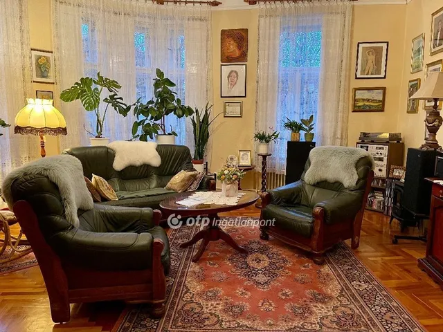 Eladó ház Veszprém 210 nm