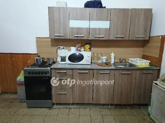 Eladó ház Devecser 59 nm