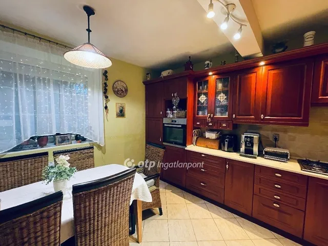 Eladó ház Veszprém 210 nm