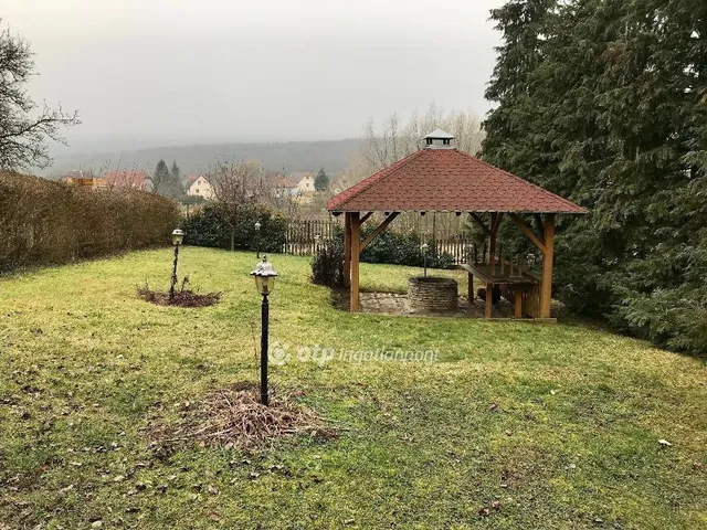 Eladó ház Eplény 160 nm