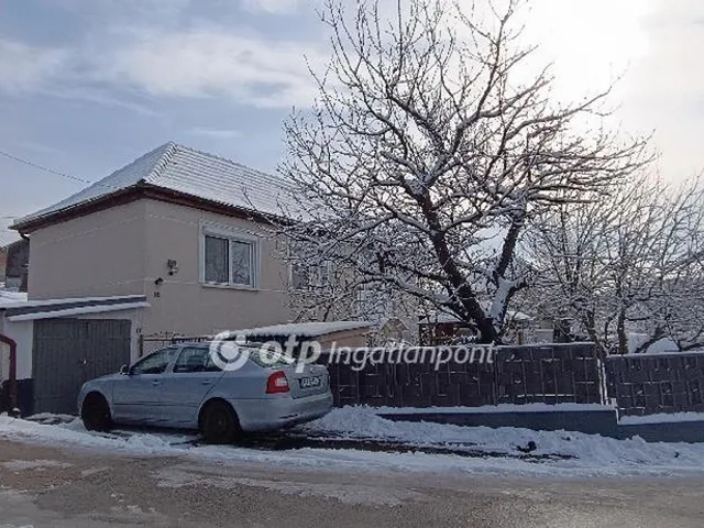 Eladó ház Ajka 120 nm