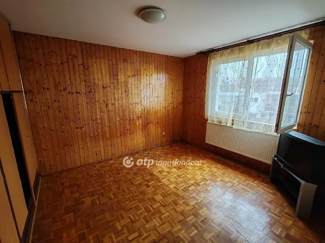 Eladó lakás Veszprém, Újtelep 80 nm