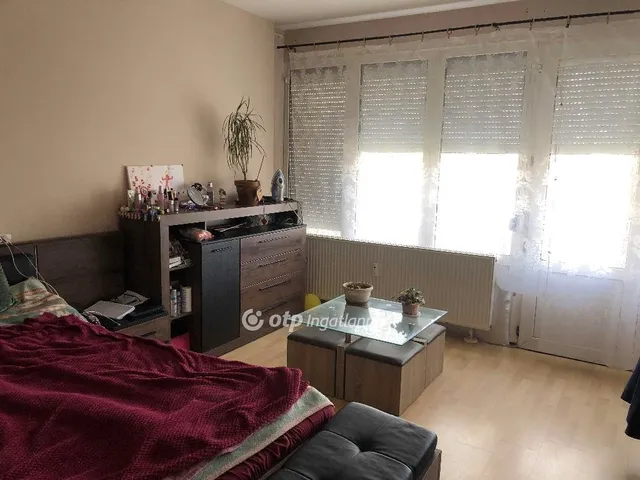 Eladó lakás Ajka 60 nm