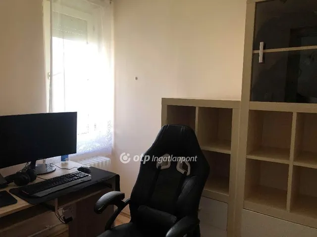 Eladó lakás Ajka 60 nm