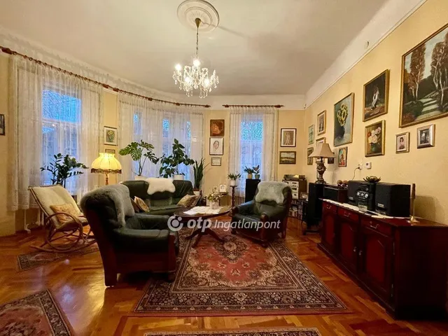 Eladó ház Veszprém 210 nm