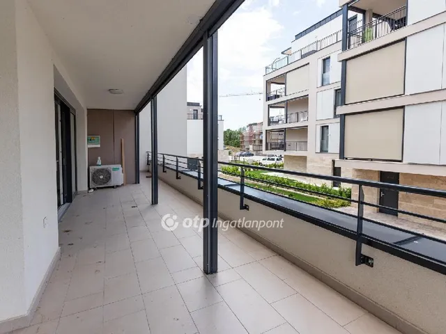 Eladó lakás Balatonkenese 91 nm