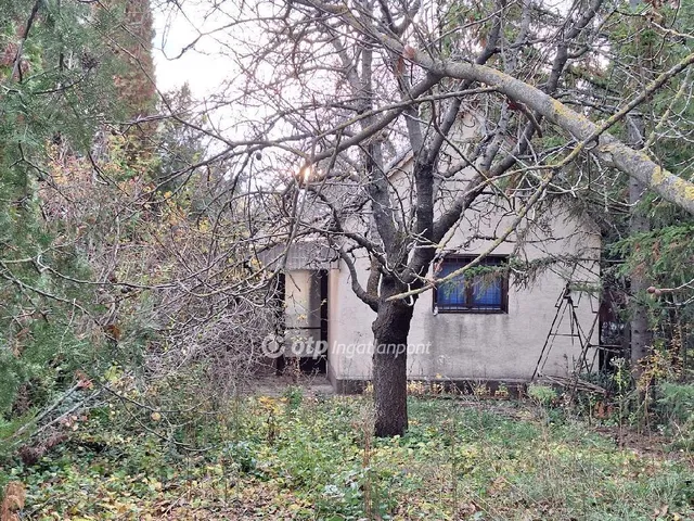 Eladó telek Balatonakarattya 584 nm