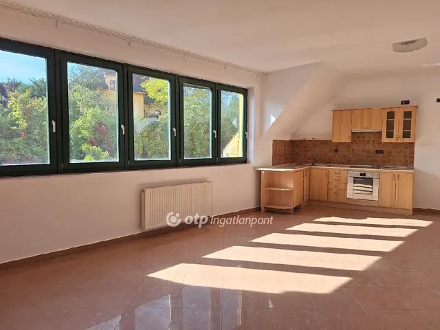 Eladó lakás Veszprém 105 nm