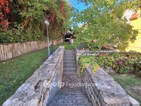 Eladó lakás Veszprém 105 nm