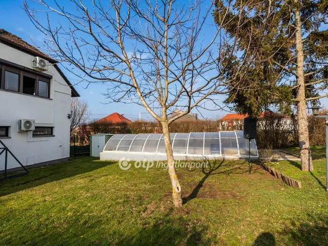 Eladó ház Sümeg 240 nm