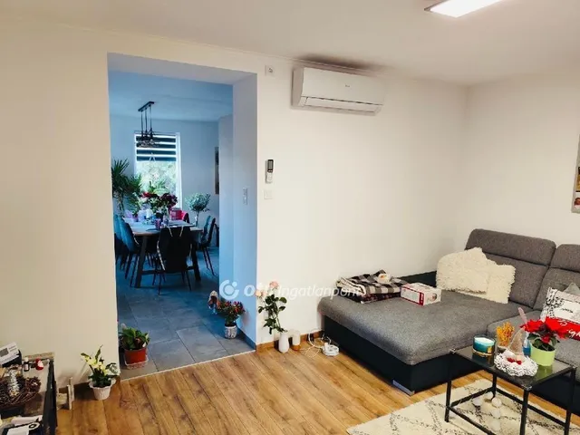 Eladó ház Ajka 76 nm