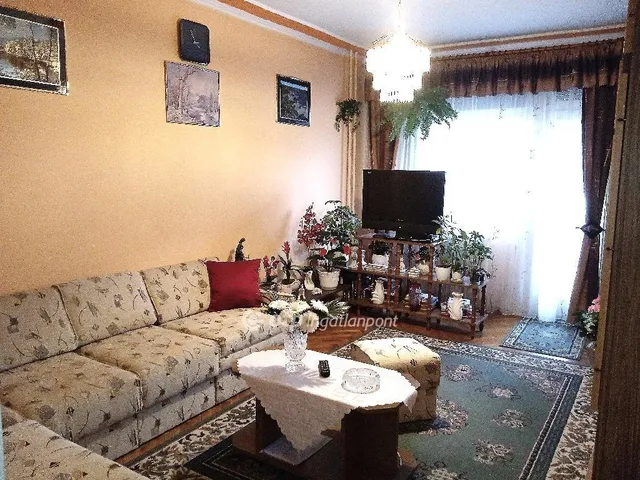 Eladó lakás Ajka 53 nm