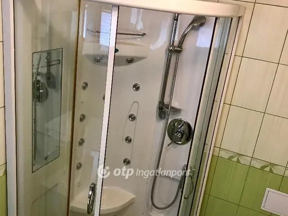 Eladó ház Eplény 160 nm