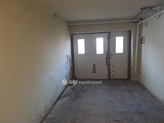 Eladó lakás Zirc 77 nm