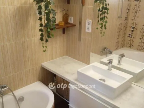 Eladó lakás Veszprém 91 nm