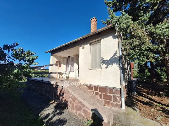 Eladó üdülő és hétvégi ház Alsóörs 40 nm