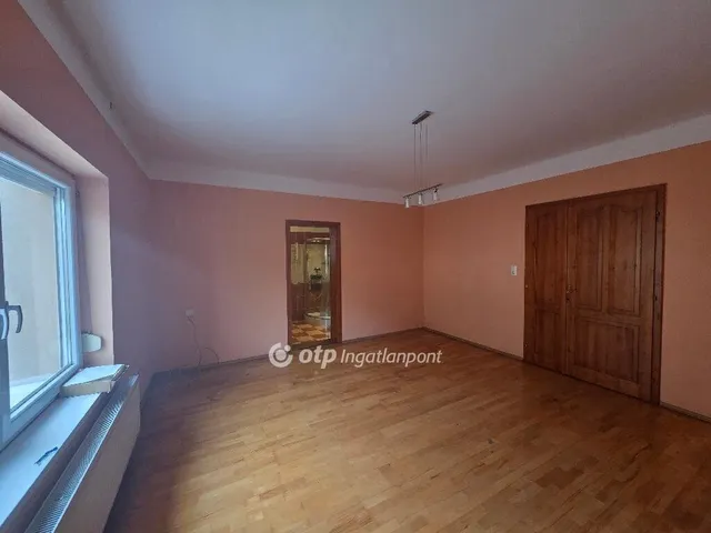 Eladó ház Pápa 122 nm