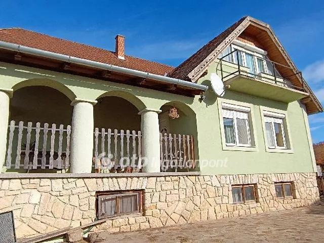 Eladó ház Monostorapáti 237 nm