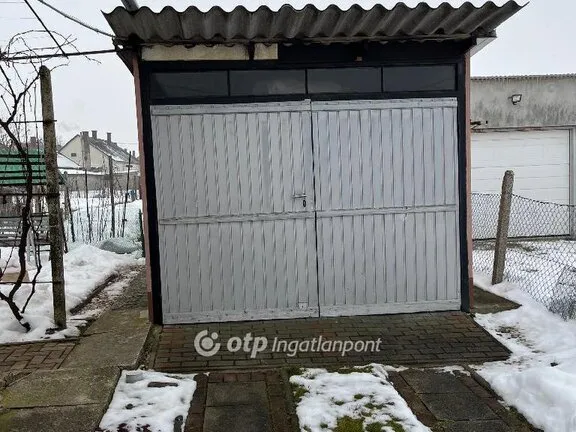 Eladó ház Ajka 66 nm