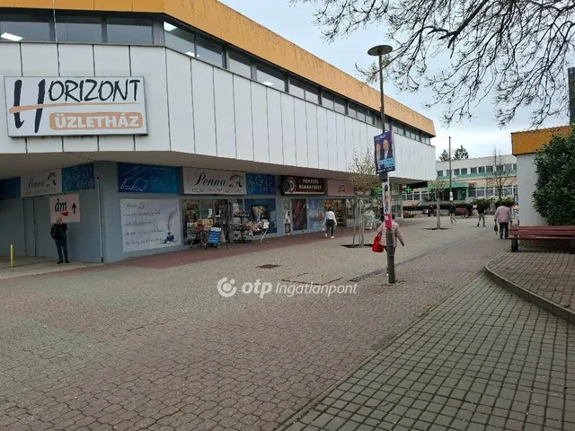 Kiadó kereskedelmi és ipari ingatlan Ajka 1200 nm
