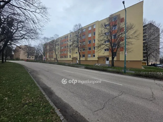 Eladó lakás Ajka 54 nm