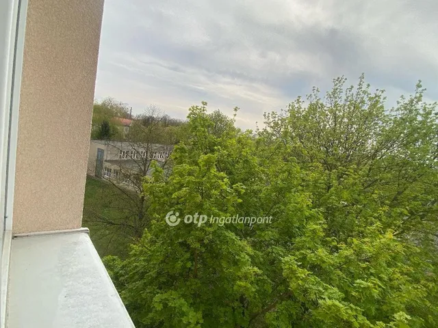 Eladó lakás Ajka 36 nm