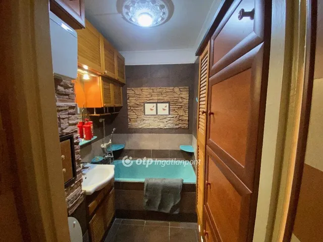 Eladó lakás Ajka 36 nm