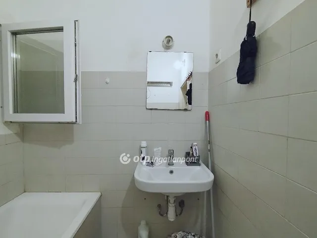 Eladó lakás Ajka 79 nm