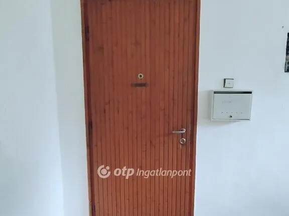 Eladó lakás Ajka 79 nm