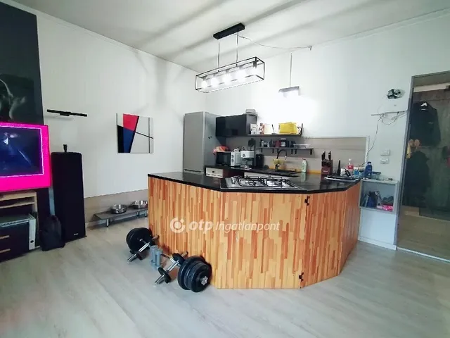 Eladó lakás Ajka 39 nm