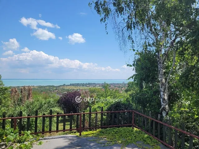 Eladó ház Balatonalmádi, Újhegy 137 nm