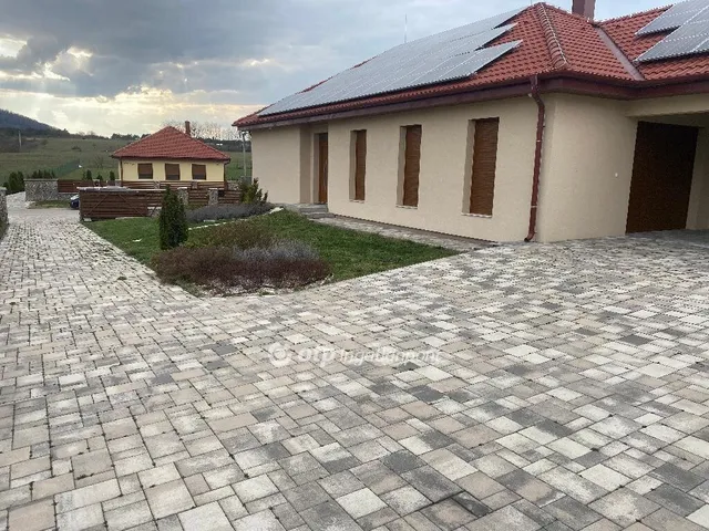 Eladó ház Márkó 121 nm