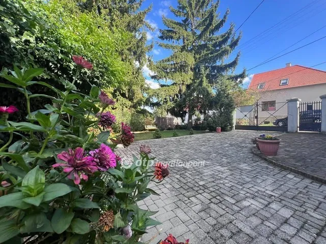 Eladó ház Veszprém 210 nm