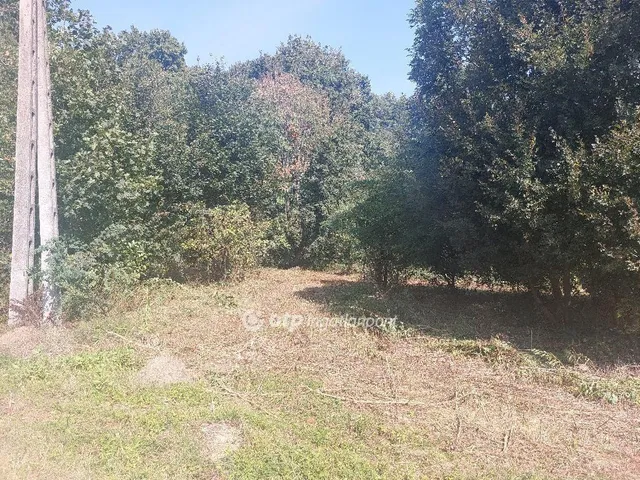Eladó telek Lókút 2727 nm