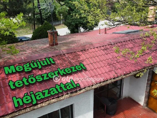 Eladó nyaraló Balatonalmádi 42 nm