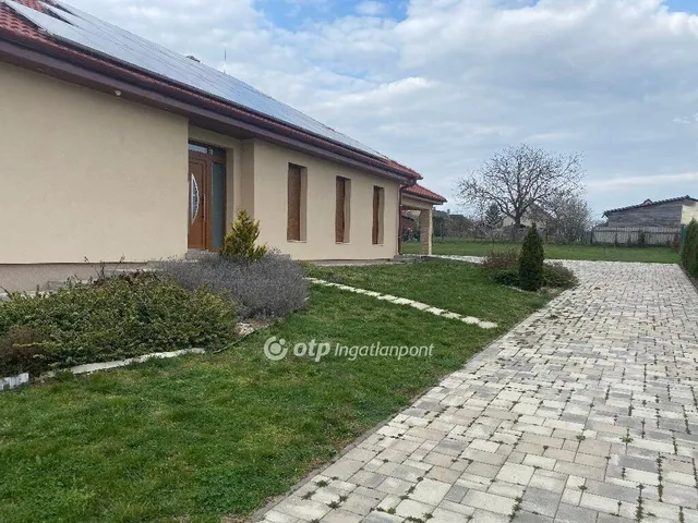 Eladó ház Márkó 121 nm