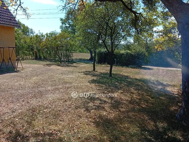 Eladó telek Pula 2250 nm