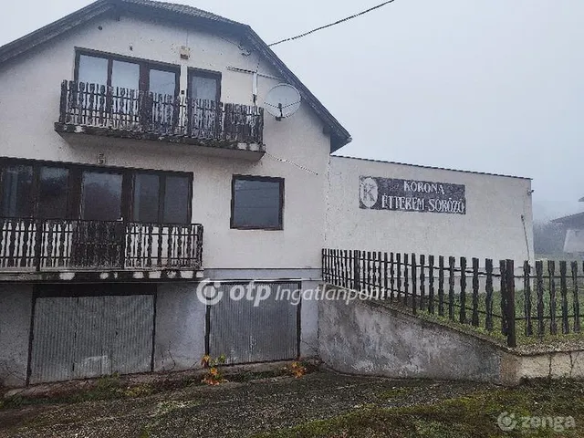Eladó ház Hajmáskér 237 nm