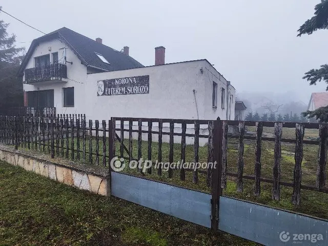 Eladó ház Hajmáskér 237 nm