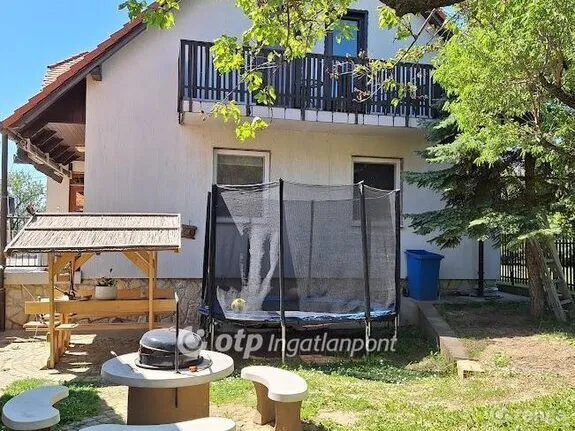 Eladó ház Csopak 250 nm
