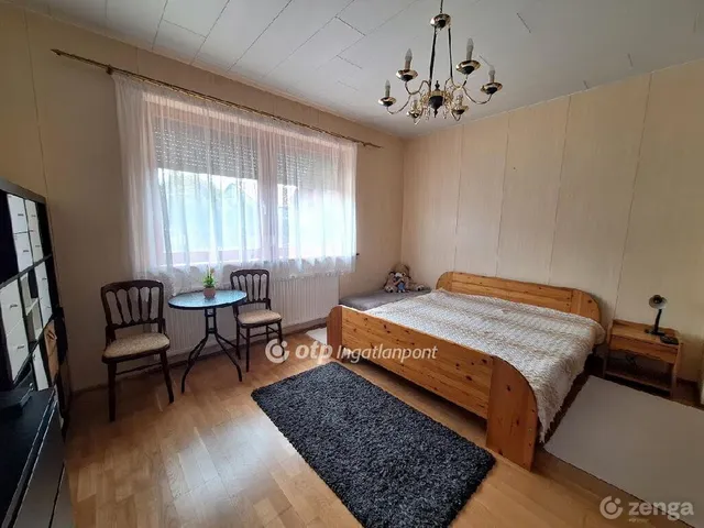 Eladó ház Székesfehérvár 304 nm