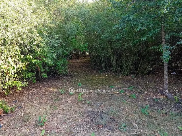 Eladó telek Balatonfőkajár 1564 nm