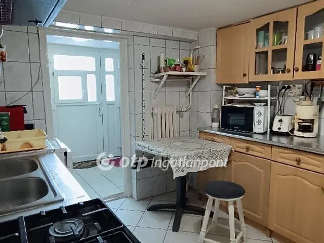 Eladó ház Ajka, Bódé 120 nm